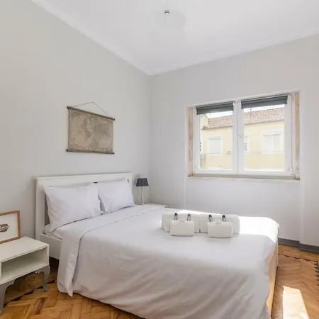 Apartment Like A Local @ Stylish *