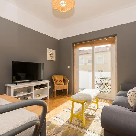 Like A Local @ Stylish Apartment